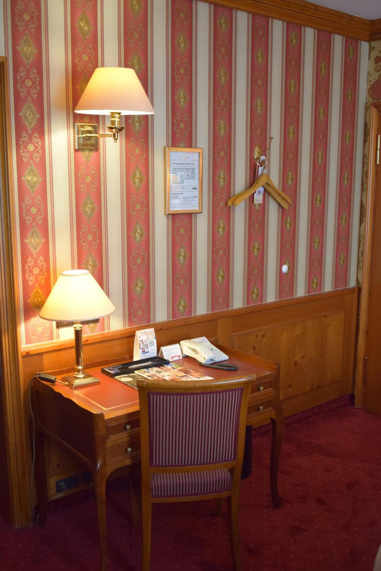 Akzent Hotel Goldner Hirsch Kamenz Luaran gambar