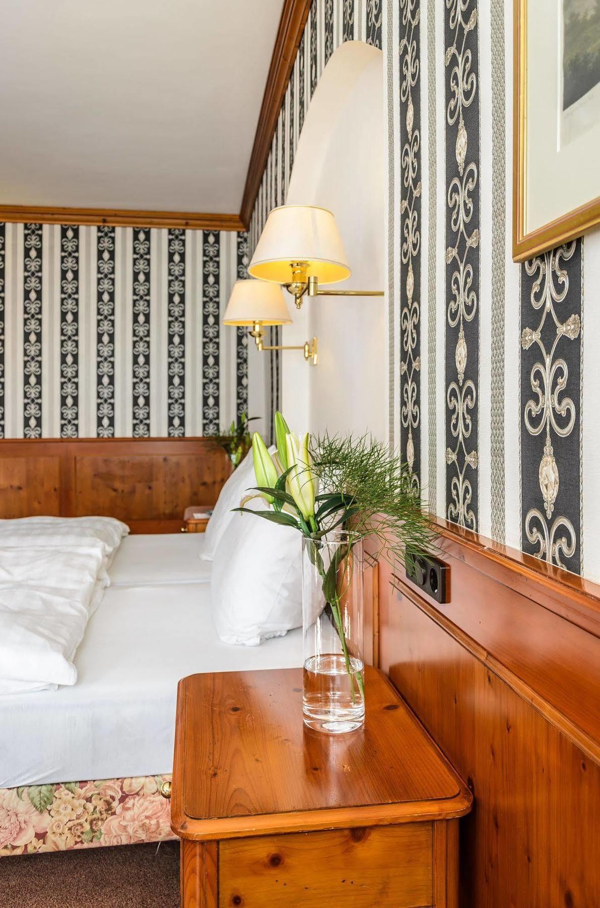 Akzent Hotel Goldner Hirsch Kamenz Luaran gambar